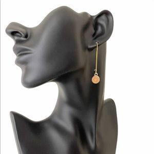 10/$10 Coral beaded pendant drop earrings w gold wire
